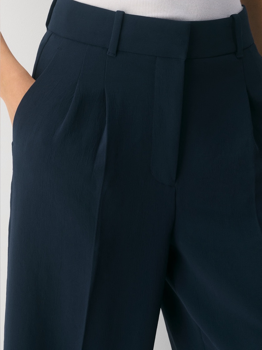 Aritzia The Effortless Pant Cropped - Crepette navy blue admiral size 6 wide leg - Picture 3 of 8